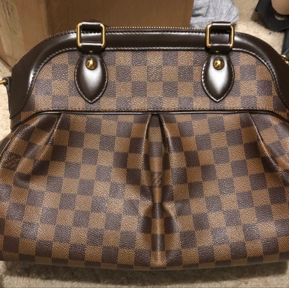 SOLD** Excellent condition Louis Vuitton Trevi MM